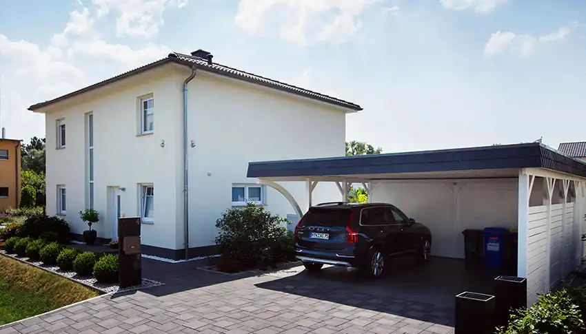 moderne Stadtvilla mit Garage in Magdeburg